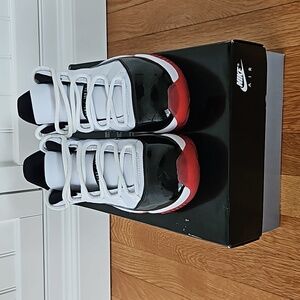 Jordan 11 Retro Bred